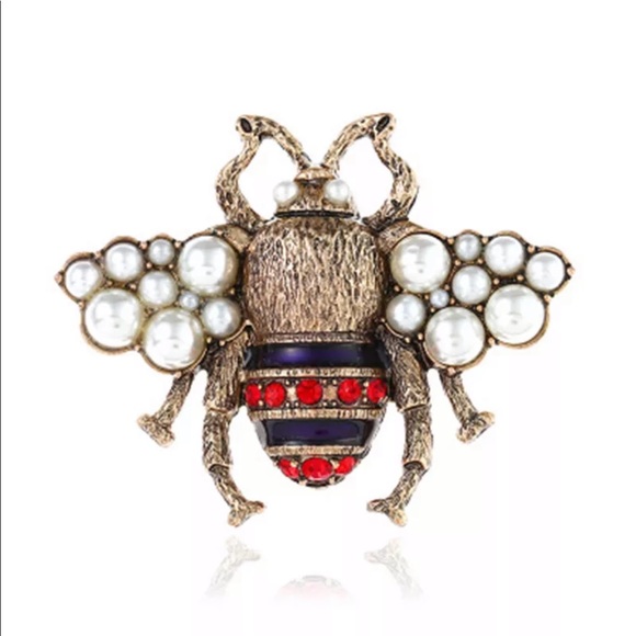 Jewelry - 🆕 PEARL RHINESTONE BROOCH Jewelry - 🆕 PEARL RHINESTONE BROOCH